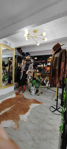 Naveda.Pifarrer HAT BAR