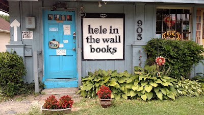 Hole In The Wall Books