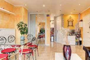 Photo n°18 de Nans Malausséna / Côté Place KW immobilier à Saint-Martin-du-Var (Agence immobilière)