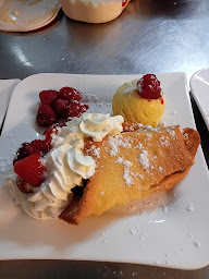 Photo n°28 de AUBERGE DU CHÂTEAU CAVEAU DU GAYCOEUR à Châteaugay (Bar à vin)