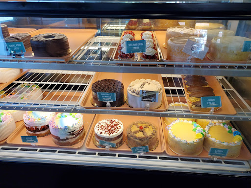 Wolf's Bakery - Visual