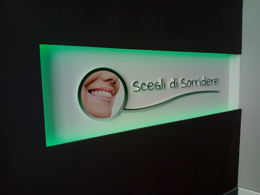 Dentista Lissone Dott.ssa Rita Scarpella - Odontoiatra - Thumbnail