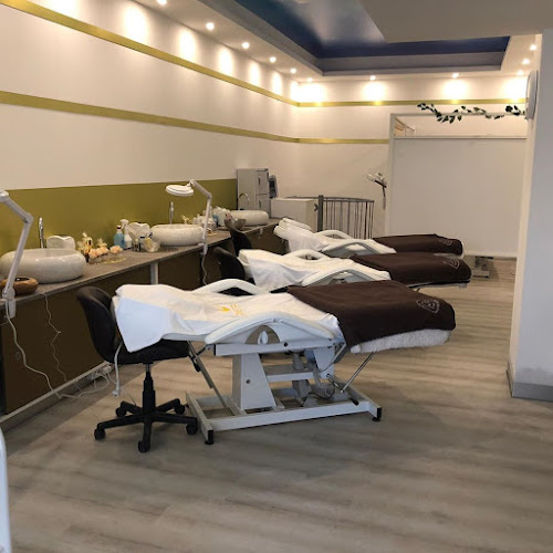 One Spa Kosmetikstudio/ Wimpernverlängerung