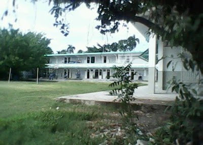 Photos of Coll&egrave;ge Saint-Jean des Cayes