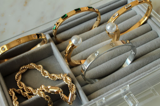 Sweet Dvash - Visual