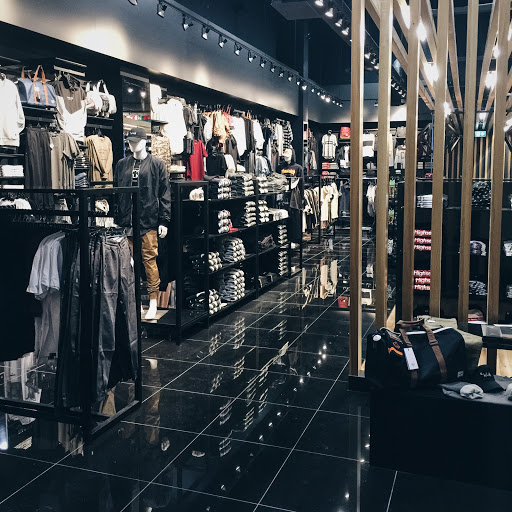Boutique WLKN - Oshawa Centre - Thumbnail