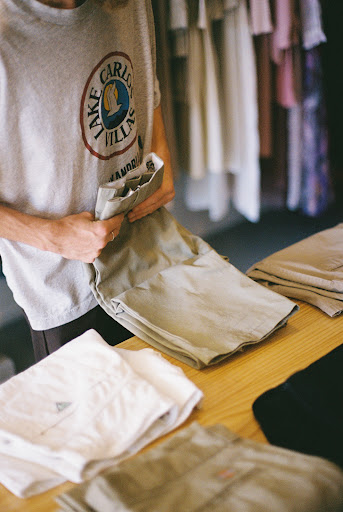Resident Store - Visual