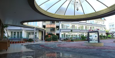 ÜNLüSELEK HOTEL