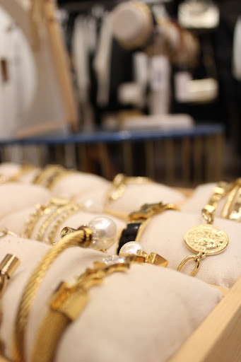 Doña Lola Boutique - Thumbnail