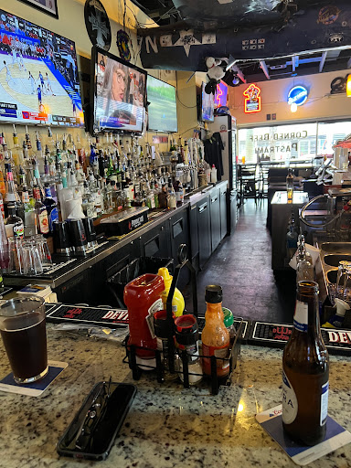 Fokker's Pub - Visual