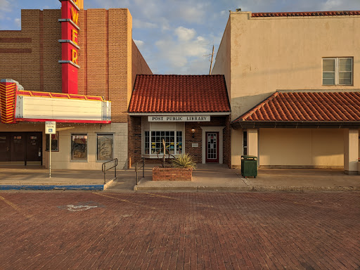 Post Public Library - Visual