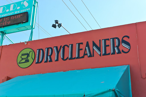 D D's By the Grove Cleaners - Thumbnail