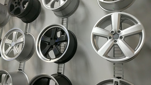 Achtuning - Visual
