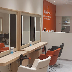 Photo n°27 de Saint Algue - Coiffeur Paris à Paris (Magasin de cosmétiques)