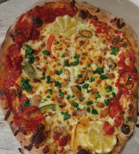 Photo 4 - La Pizzeria