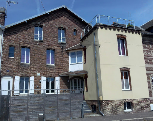 Photo de Logis Hôtel l'Éolienne à Rouxmesnil-Bouteilles (76370)