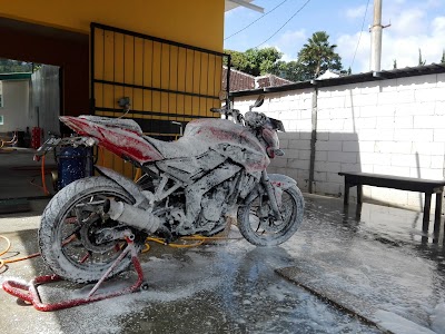 Photos of Queen Cuci Motor dan Mobil