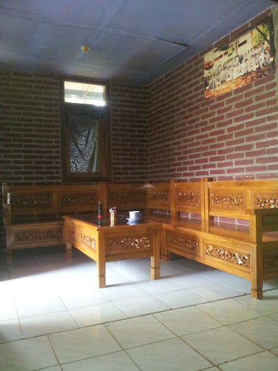home-goods-store