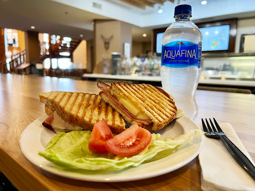 Treetops Cafe - Visual