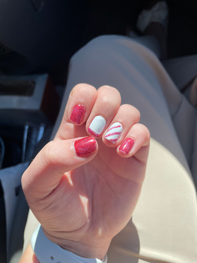 MC Star Nails - Thumbnail