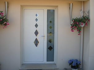 Photo n°3 de CARBON STORES ET FERMETURES à Neuilly-en-Thelle (Magasin de stores et de rideaux)