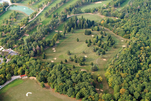 Photo n°1 de Country Club Norges Golf Dijon Bourgogne à Norges-la-Ville (Parcours de golf)