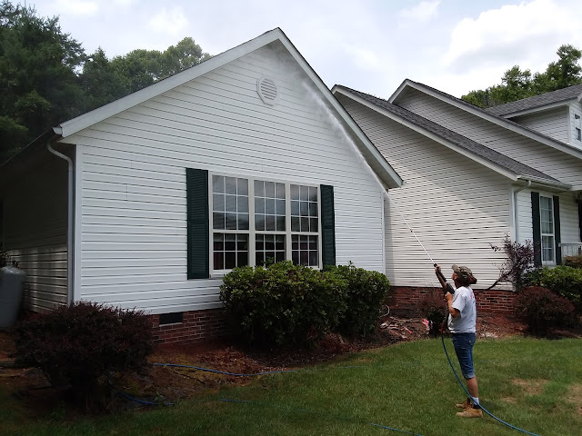 McGinnis Pressure Washing & Painting LLC