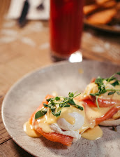 Eggs Benedict