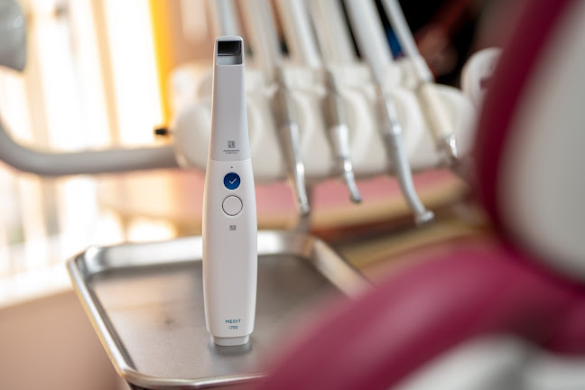 Comentarii opinii despre Бургасдент