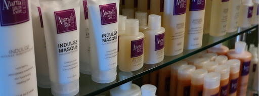 Azarra Salon & Wine