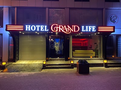 Grand Life Hotel