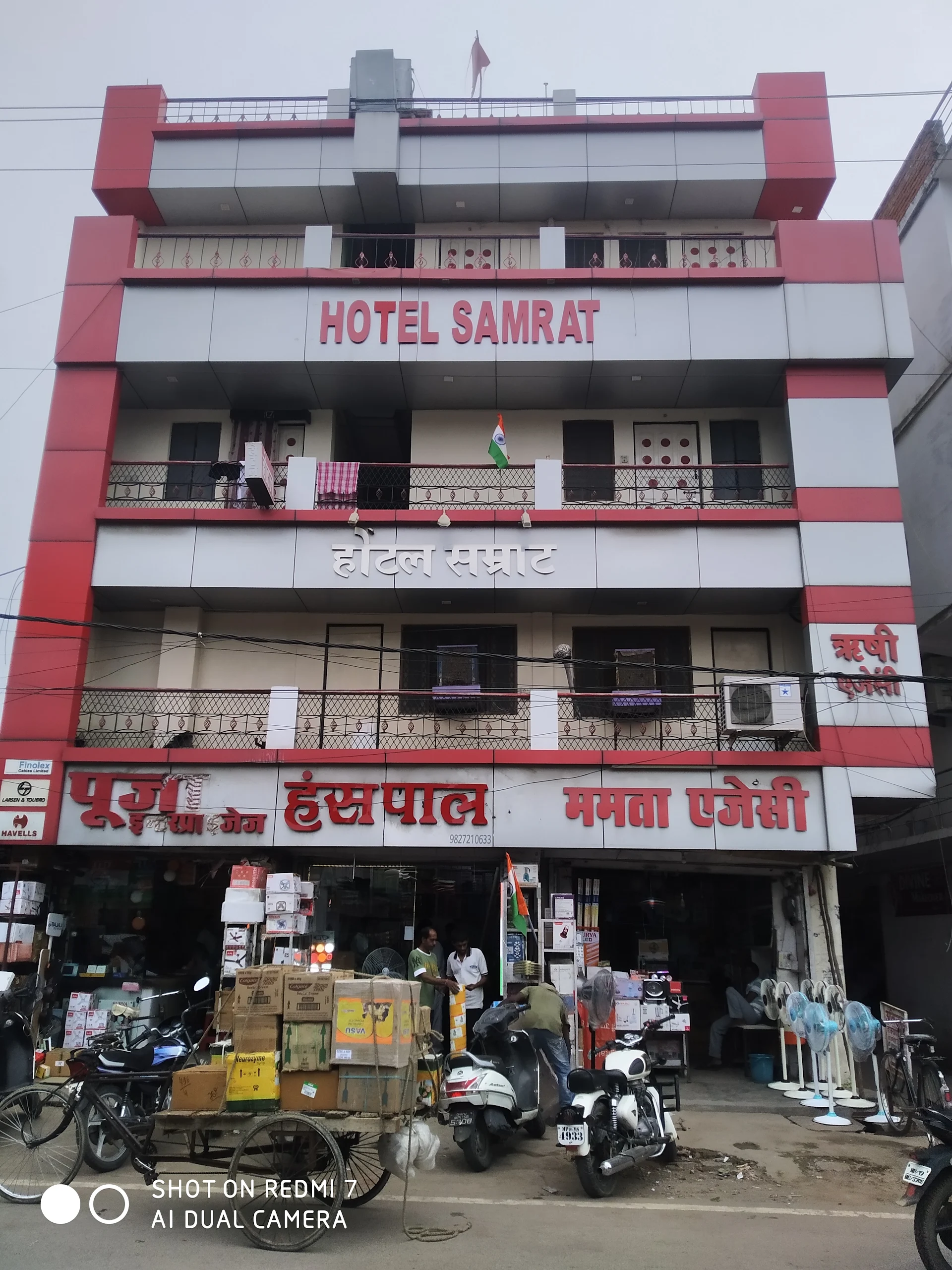 Samrat Hotel Old Bust stand