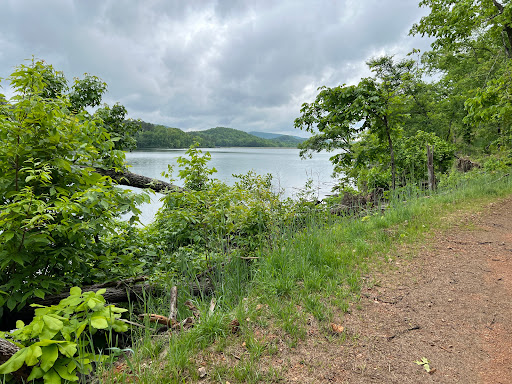 Lunker Lake Trail