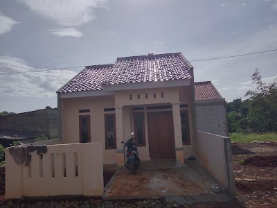 Photos of POM Gasoline Tanjunganom