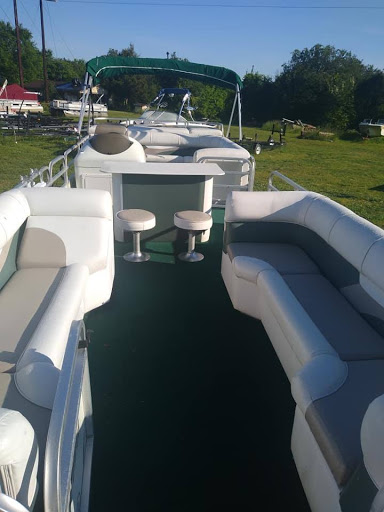 Beyond the Horizon boat rentals Logo