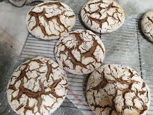 Photo n°6 de PETRINS & GOURMANDISES à Balbigny (Boulangerie)