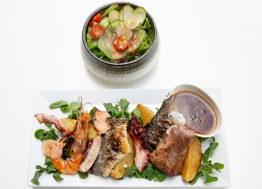 Photo 3 - sousper restaurant