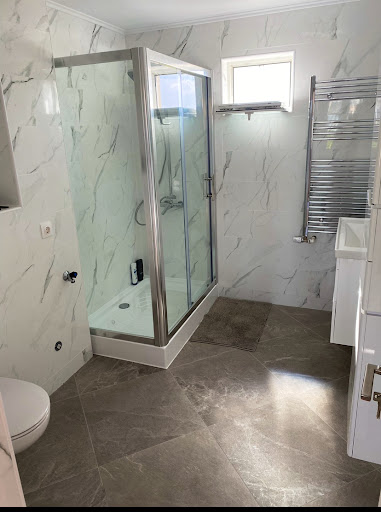 Bathroom Resealing Service