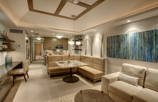 Lahaina Shores Beach Resort