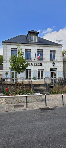 Photo de Mairie à Pierres (28130)