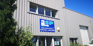 Photo n°2 de SIP - Signalisation véhicules Industriels et Poids lourds à Trévoux (Magasin d'accessoires pour poids lourds)
