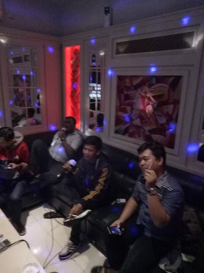 Photos of GRAND LYRICS Karaoke Family
