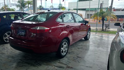 Photos of Ford Automotive Rispe