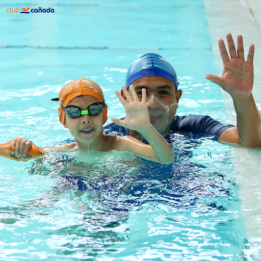 School Swimming Club Canada - Thumbnail