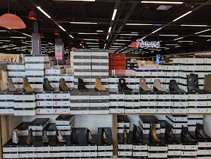 Photo n°6 de Besson Chaussures Annecy Epagny à Epagny Metz-Tessy (Magasin de vêtements pour femmes)