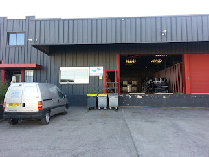 Photo n°7 de SP TRANSPORTS service régulier toutes FRANCE à Carros (Société de transport routier)