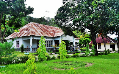 Photos of Gereja Hati Amat Kudus Wolowaru