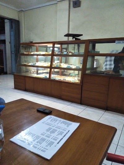 Photos of Roti Primasari