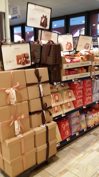 Photos of U2 Supermercato