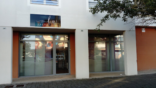 Laure Au Bout Des Ongles Gallery - France